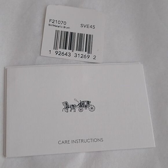 Coach Corner Zip Wristlet in Metallic Crossgrain Leather, SV/ Metallic B… - Picture 7 of 10